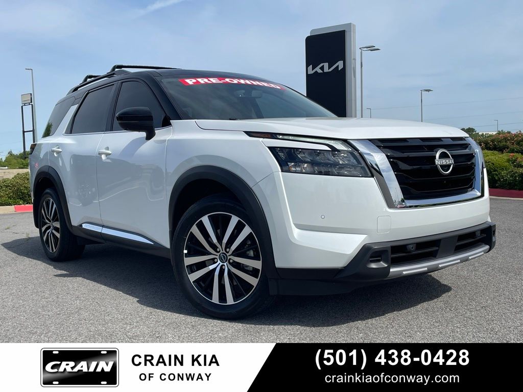 2025 Nissan Pathfinder Platinum 4WD