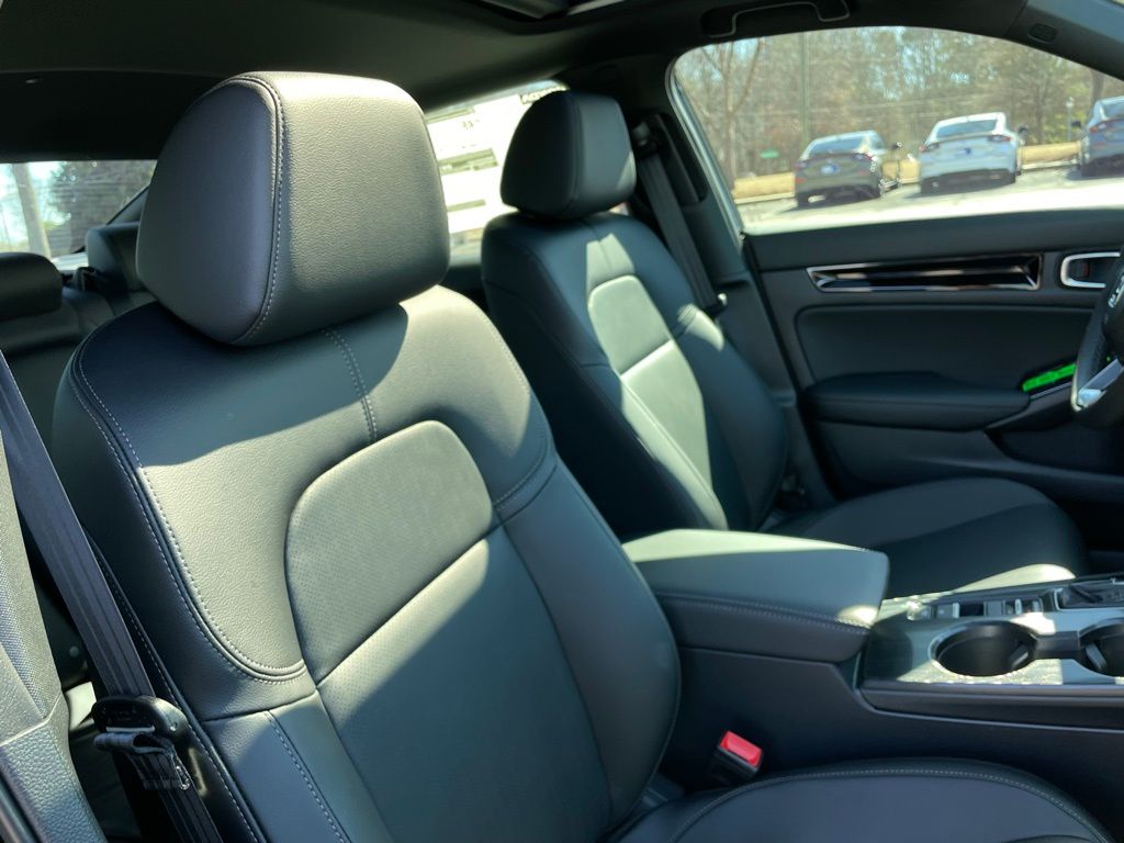 Thumbnail: 2026 Honda Civic - 32