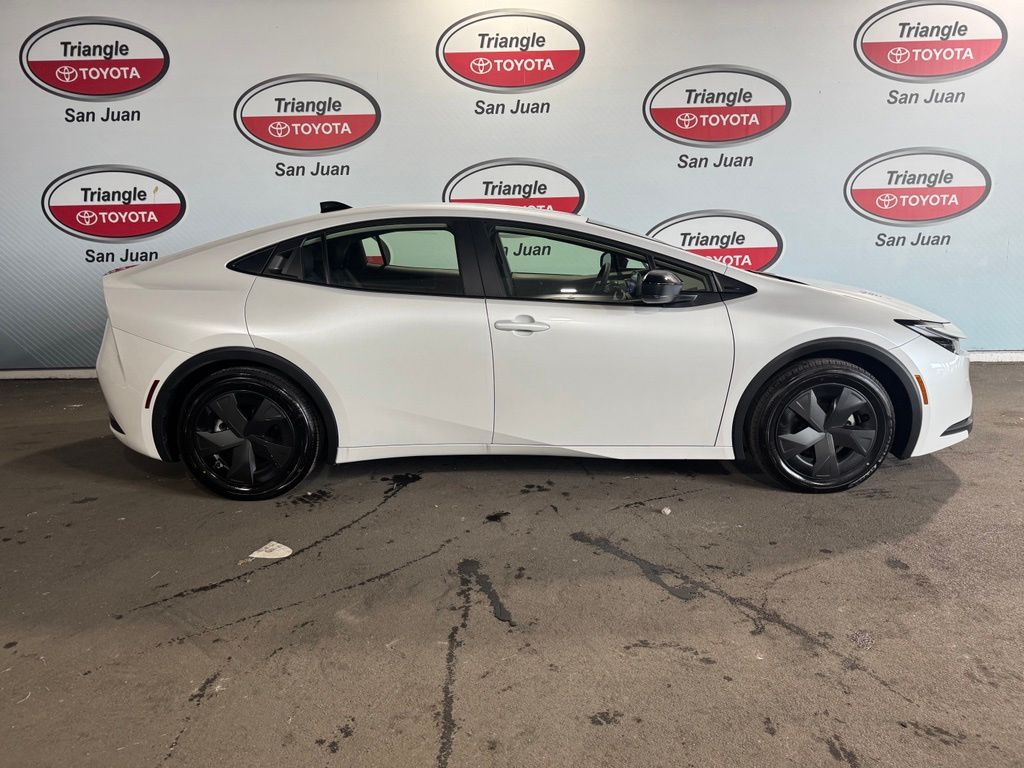 Thumbnail: 2026 Toyota Prius - 5