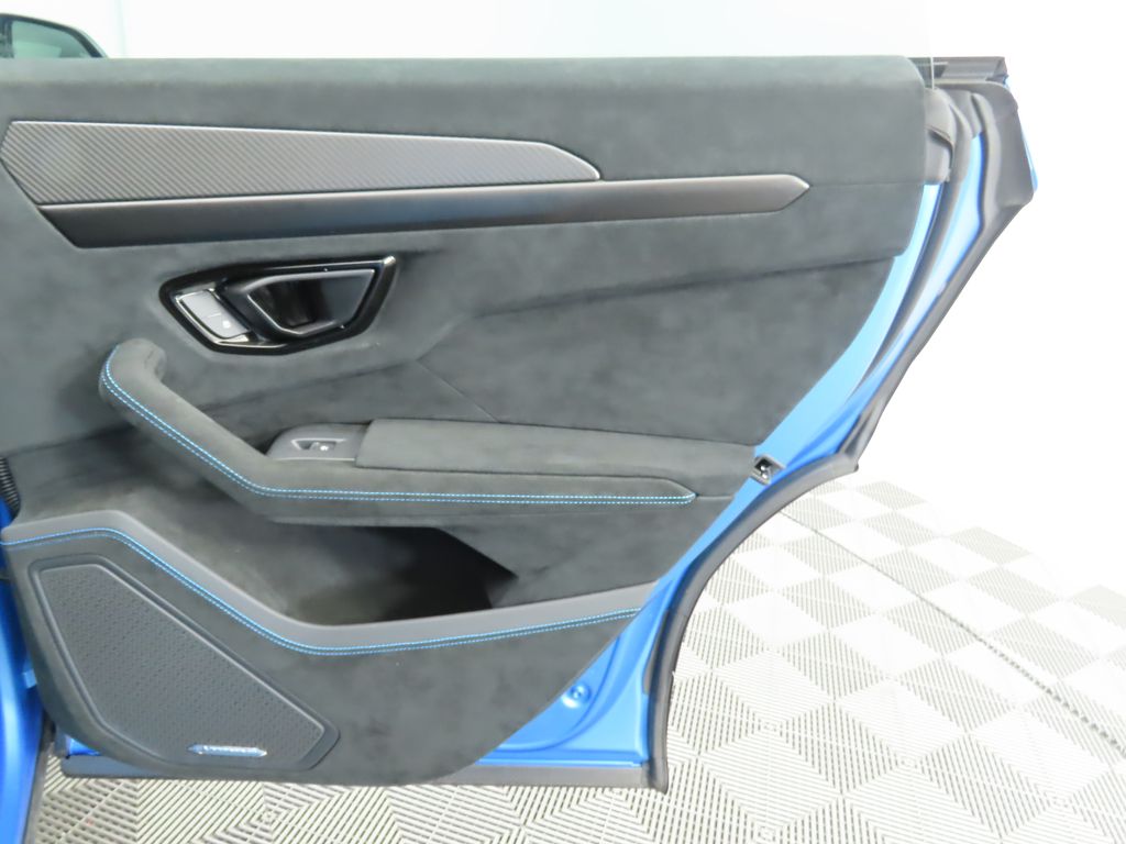 Thumbnail: 2024 Lamborghini Urus - 27