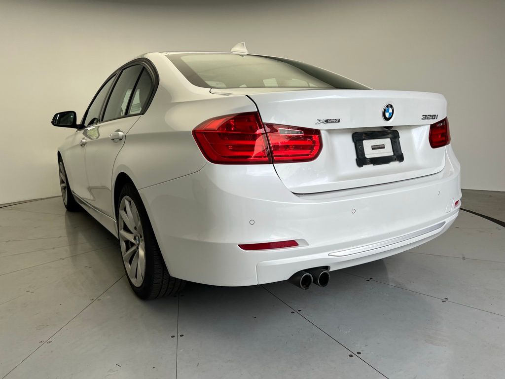 Thumbnail: 2013 BMW 3 Series - 4