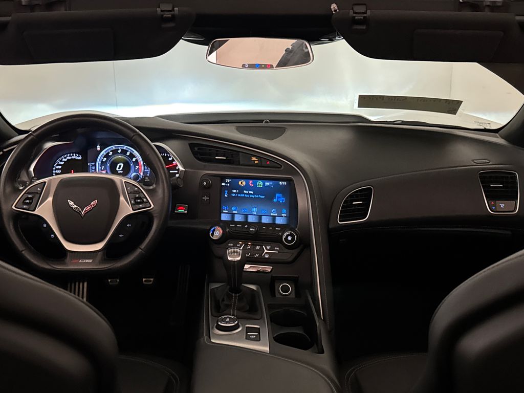 Used 2019 White Chevrolet Z06 image 9