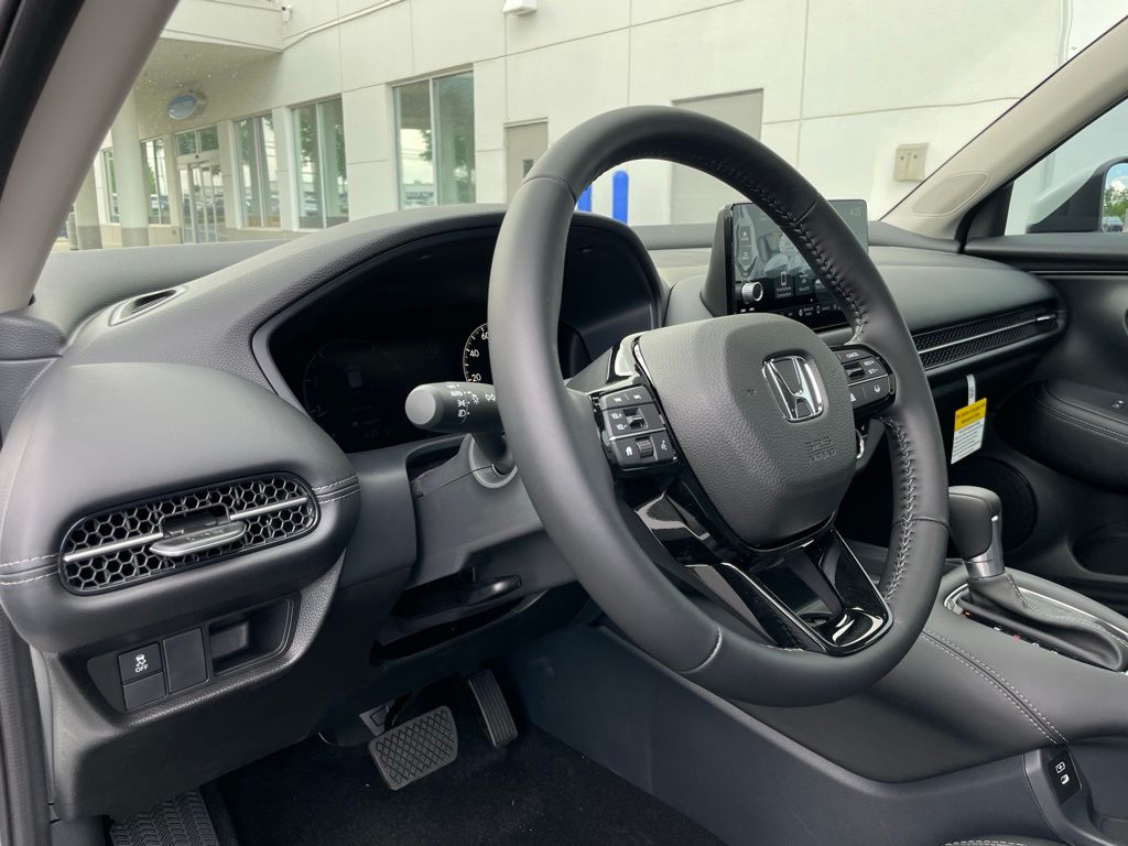 2025 Honda HR-V EX-L 28