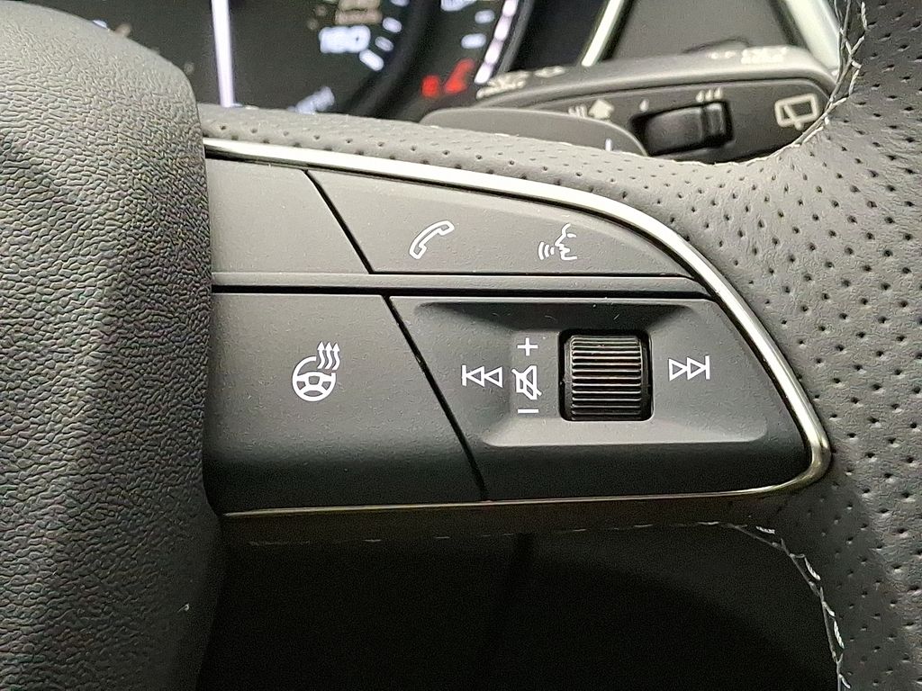 Thumbnail: 2024 Audi SQ5 - 23