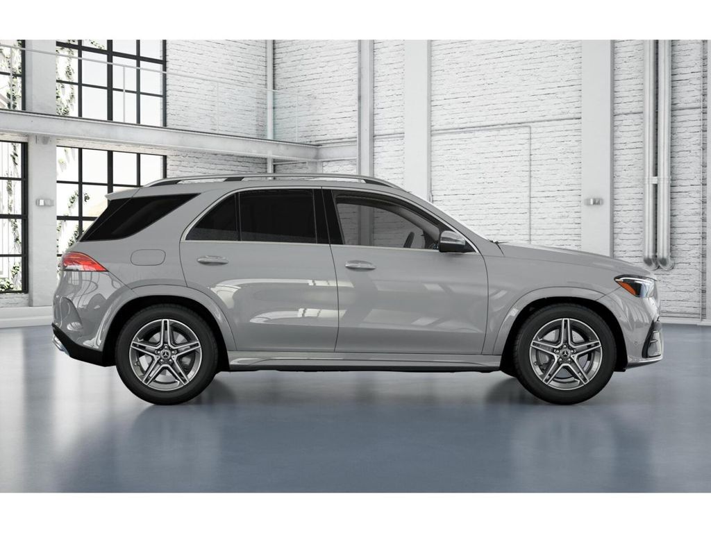 Thumbnail: 2026 Mercedes-Benz GLE - 2