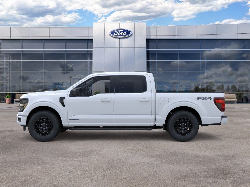 New 2026 Oxford White Ford XLT image 3