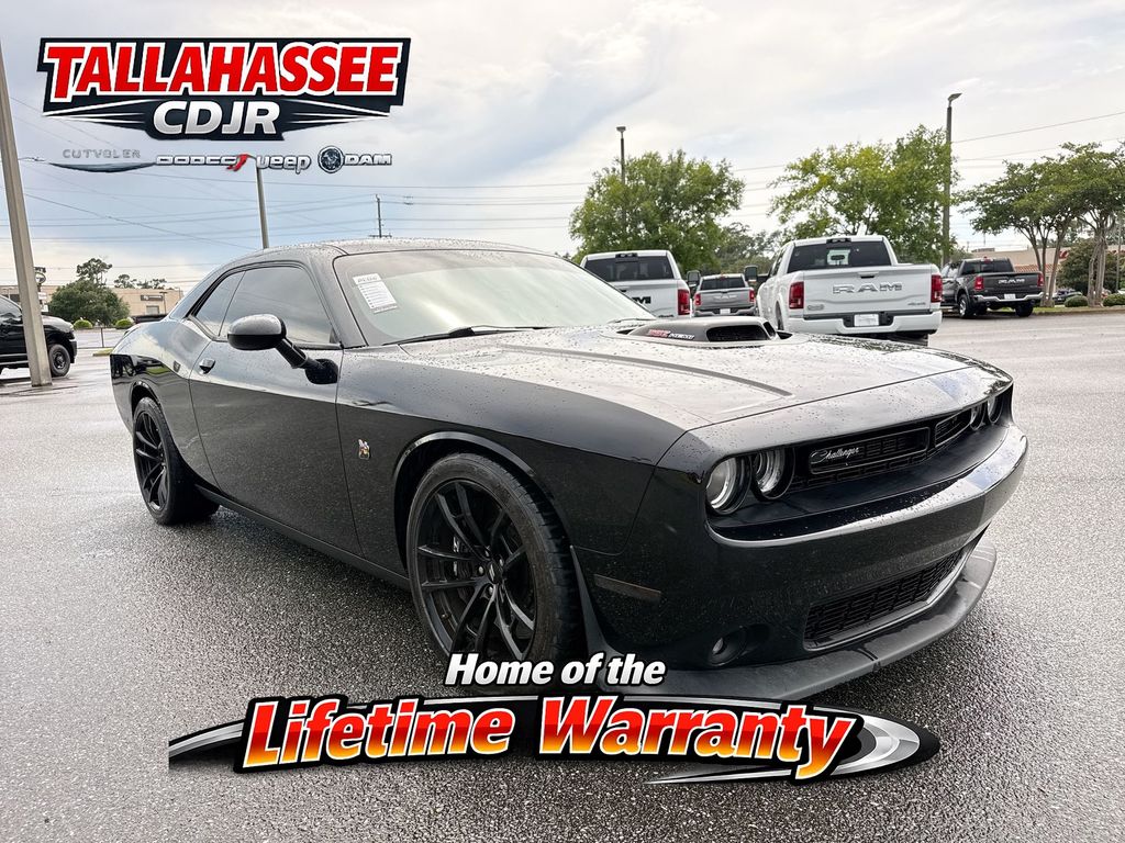 Pitch Black Clearcoat 2022 Dodge Challenger Coupe Rear-Wheel Drive 8-Speed Automatic