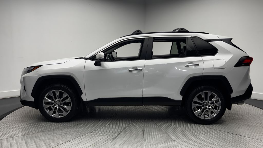 Thumbnail: 2024 Toyota RAV4 - 2