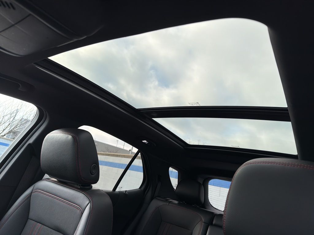 Thumbnail: 2023 Chevrolet Equinox - 11