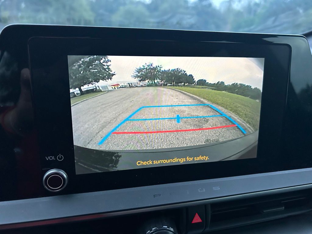 Thumbnail: 2024 Toyota Prius - 24