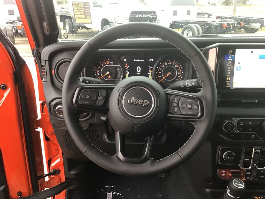 2025 Jeep Gladiator Rubicon - Photo 13