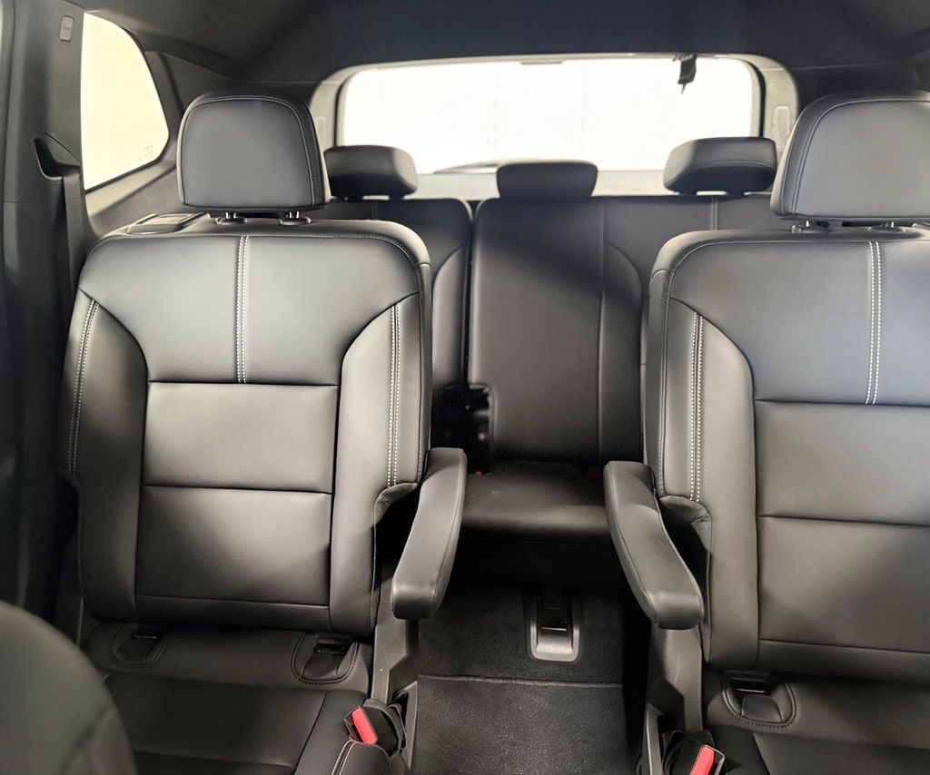 Used 2026 White GMC Elevation image 15
