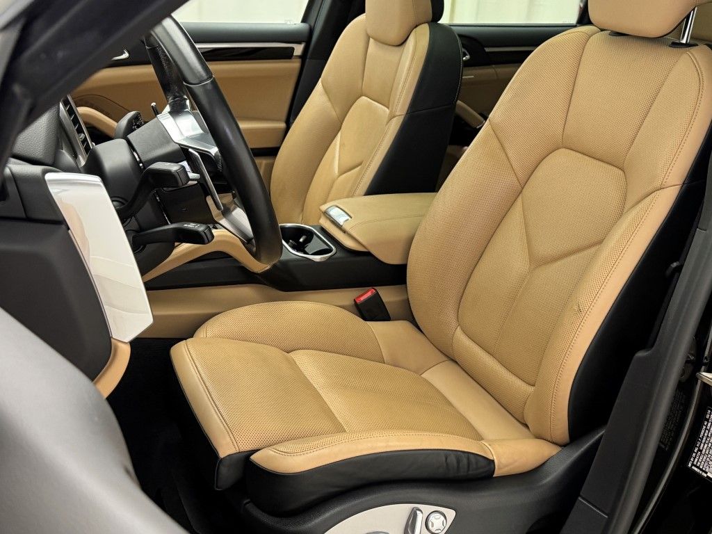 2016 Porsche Cayenne S E-Hybrid 30