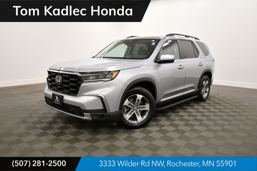 Silver 2023 Honda Pilot SUV / Crossover All-Wheel Drive Automatic