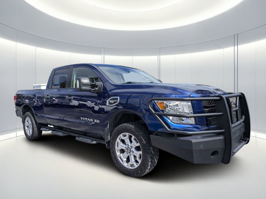 Deep Blue Pearl 2022 Nissan Titan Pickup Truck 9-Speed Automatic