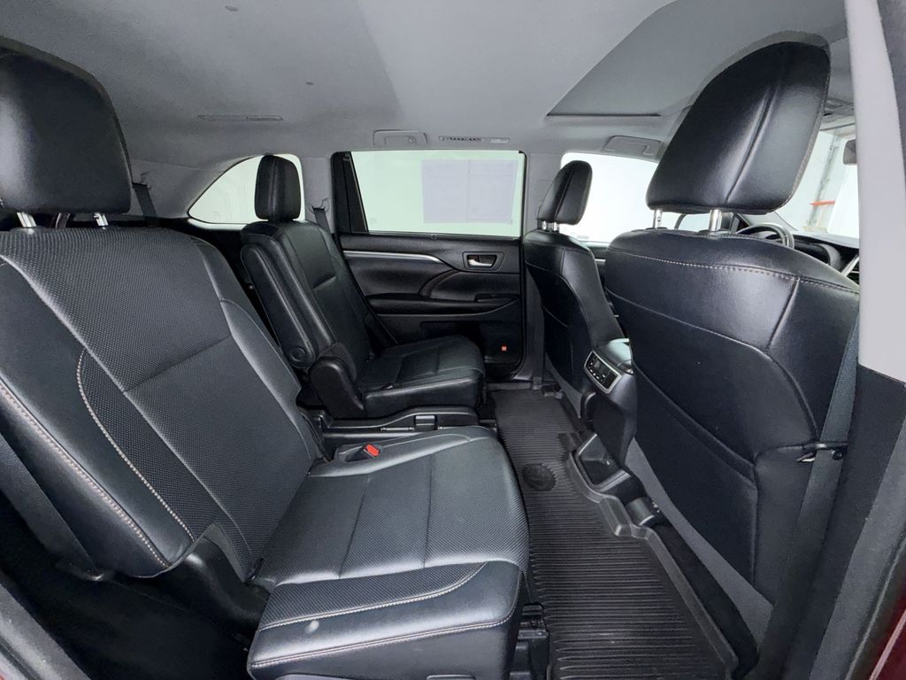 Used 2017 Toyota Highlander SUV