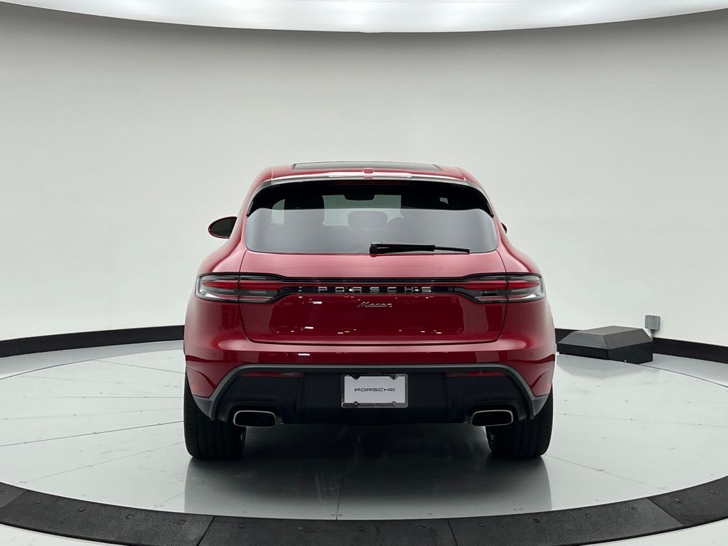 Thumbnail: 2025 Porsche Macan - 10