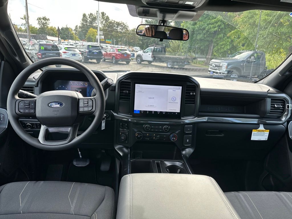 New 2025 Ford F-150 SuperCab 6.5' Box STX