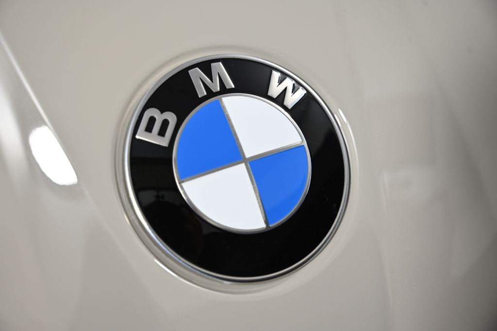 Thumbnail: 2026 BMW X3 - 13