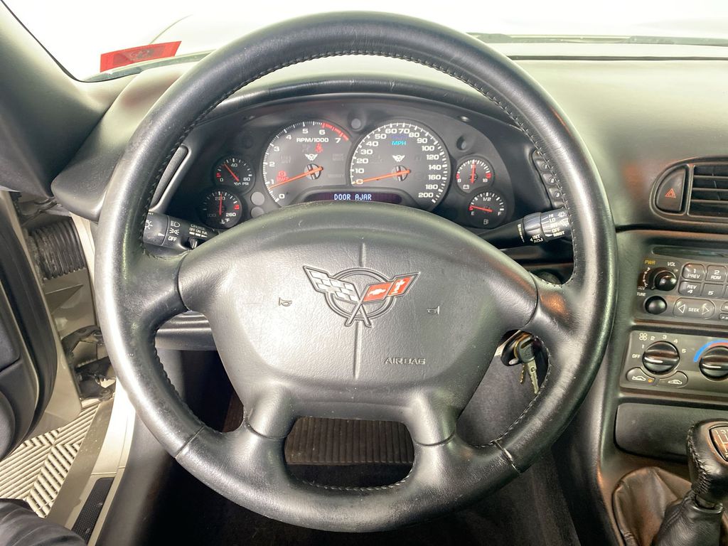 1999 Chevrolet Corvette Base 11