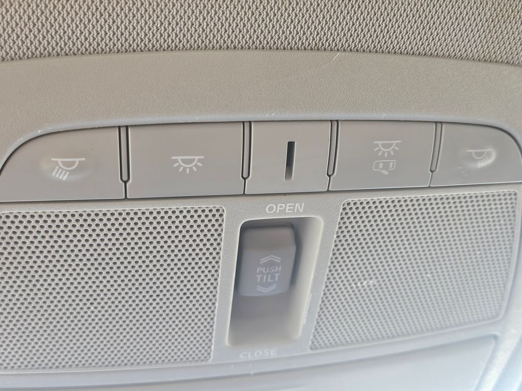 2016 Nissan Rogue SV White at Emmons Autoplex