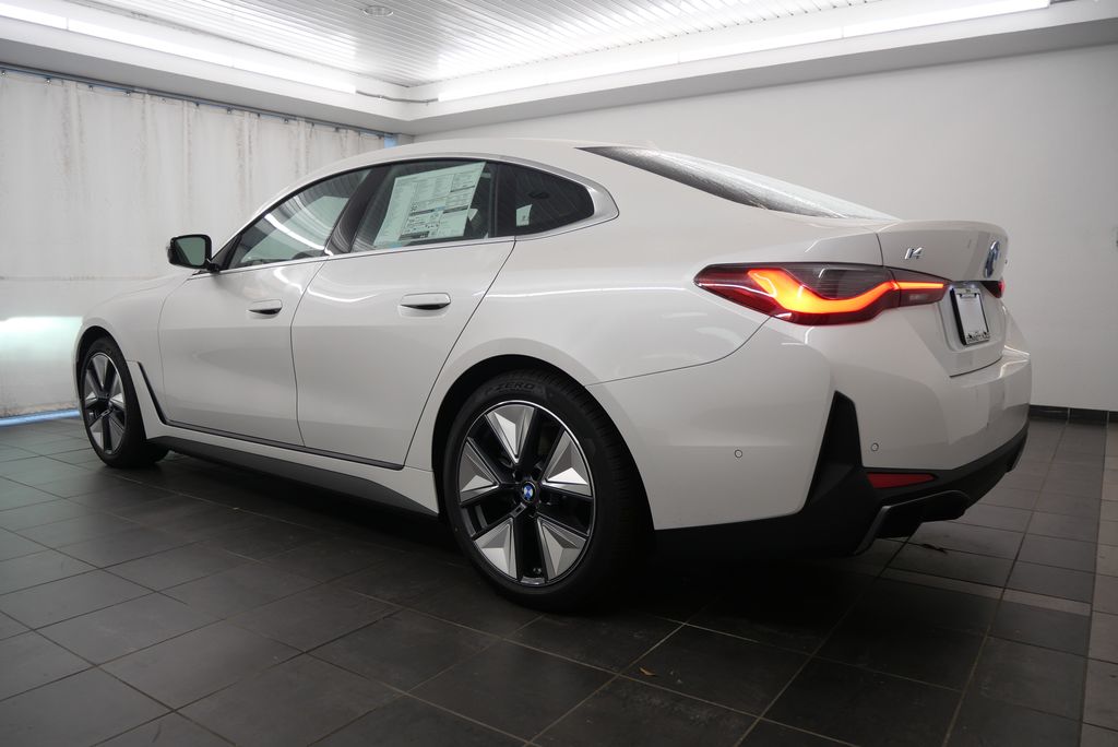 2025 BMW i4 eDrive40 4