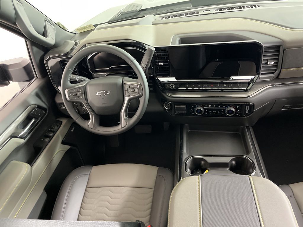 2025 Chevrolet Silverado 2500 ZR2 6
