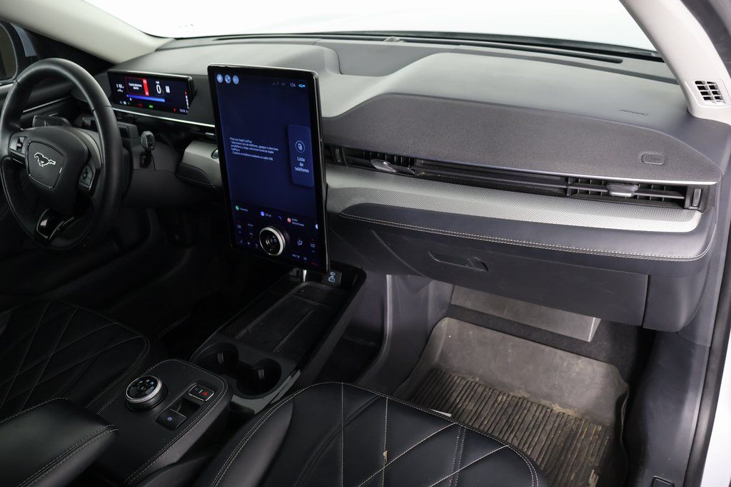 Thumbnail: 2021 Ford Mustang Mach-E - 8