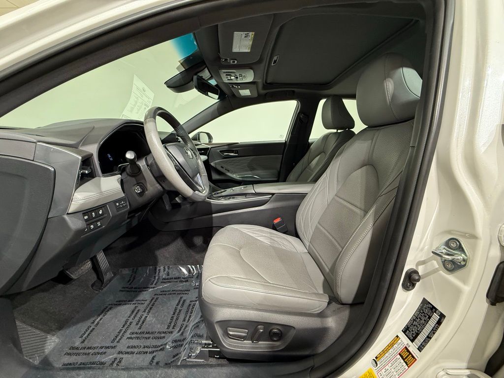 Thumbnail: 2020 Toyota Avalon - 12