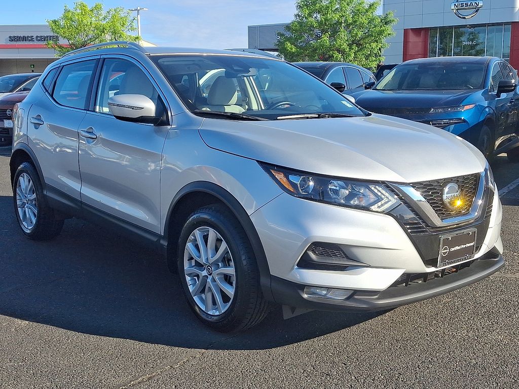2022 Nissan Rogue Sport SV 3