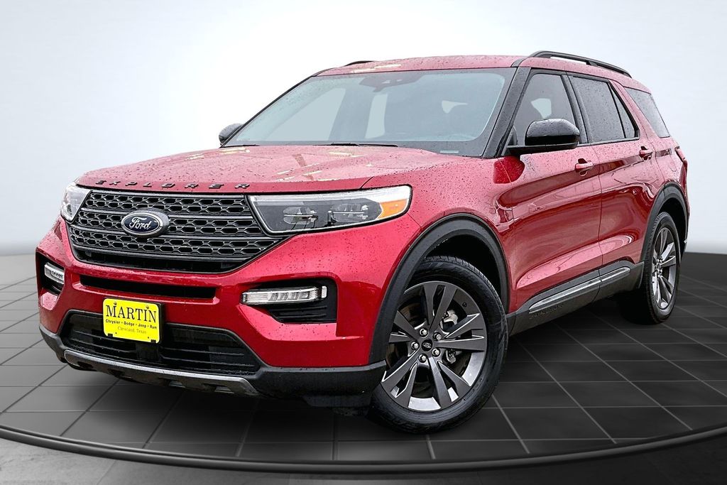 2023 Ford Explorer XLT Red at Baytown Hyundai