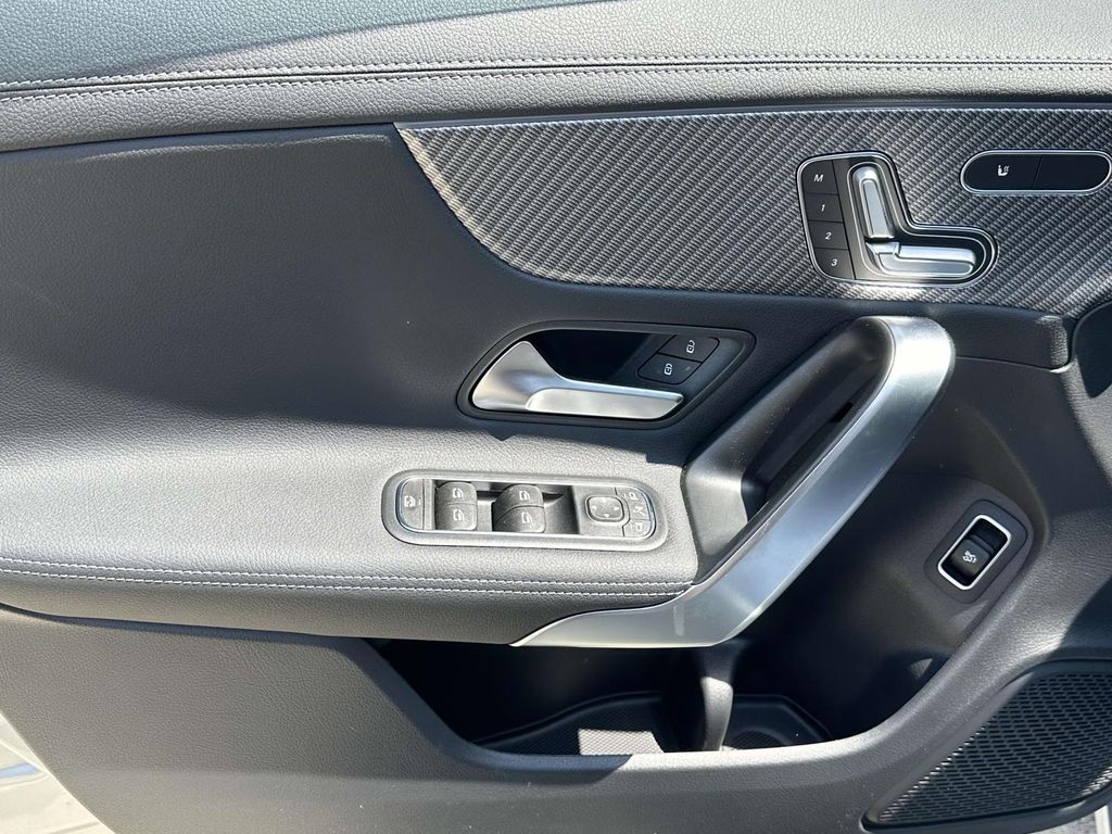 2025 Mercedes-Benz CLA 250 13