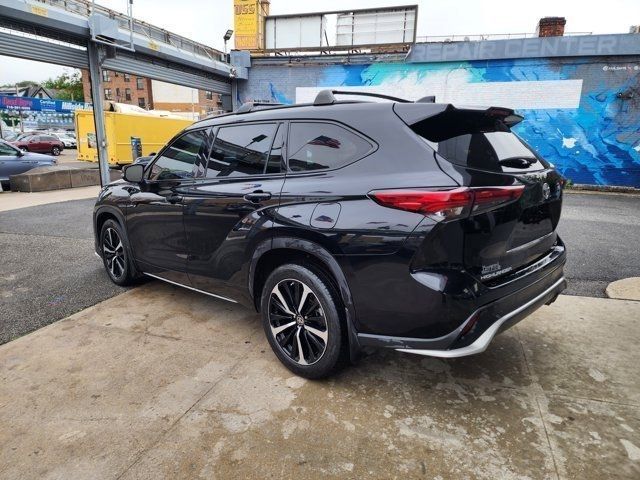 2021 Toyota Highlander XSE photo 3