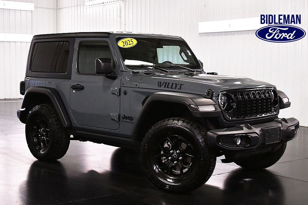 Anvil Clear Coat 2025 Jeep Wrangler Willys 2-Door 4WD SUV / Crossover Four-Wheel Drive 8-Speed Automatic