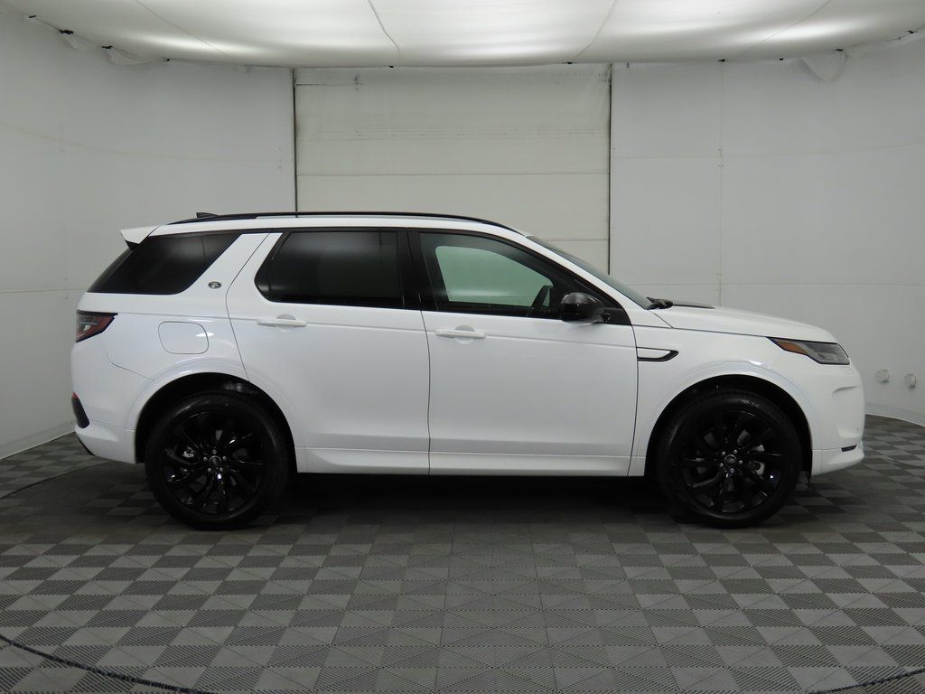 Thumbnail: 2023 Land Rover Discovery Sport - 4