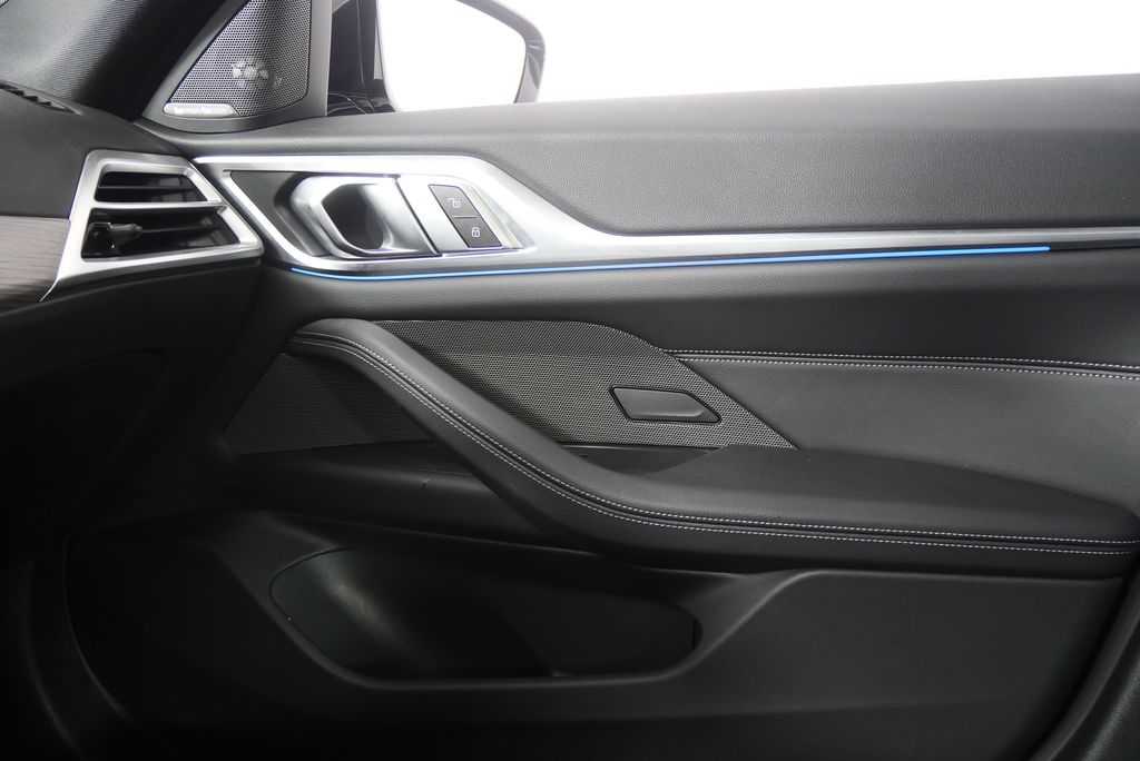 Thumbnail: 2025 BMW 4 Series - 30