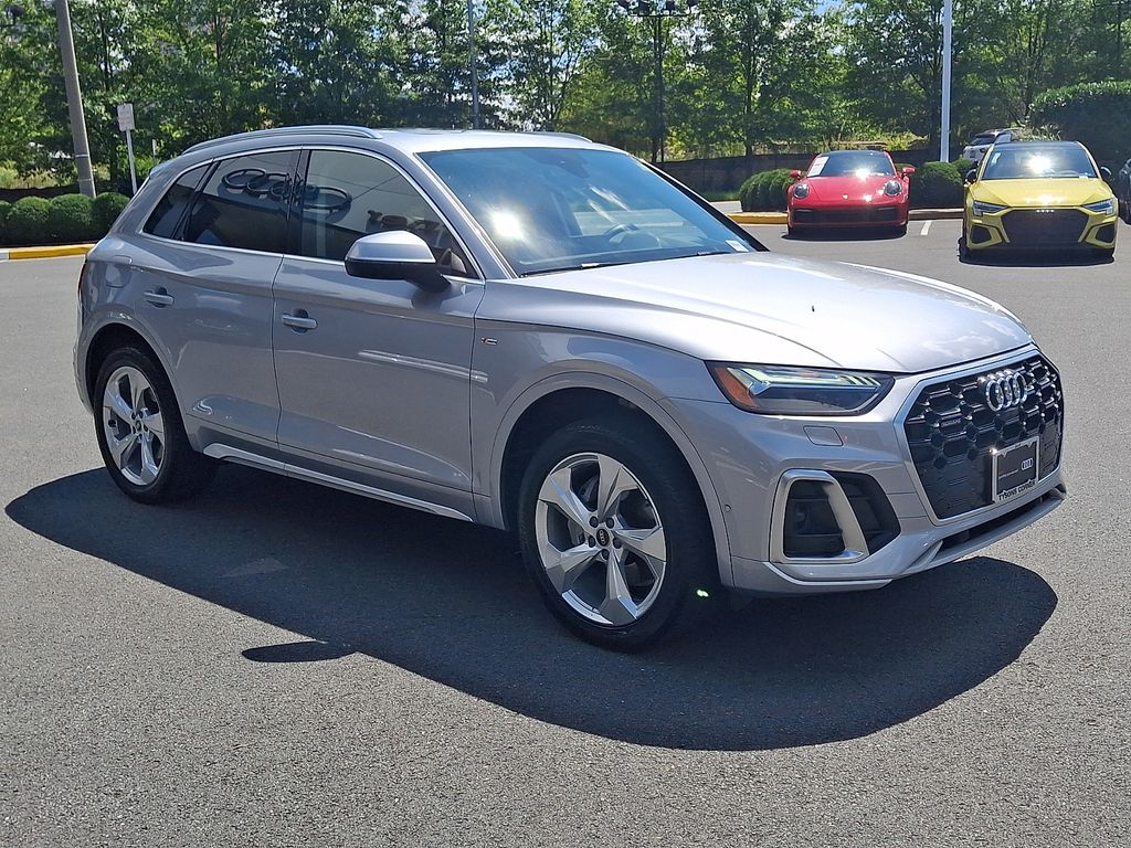 Thumbnail: 2023 Audi Q5 - 3