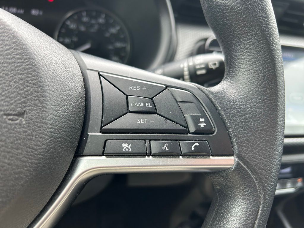 Thumbnail: 2021 Nissan Kicks - 17