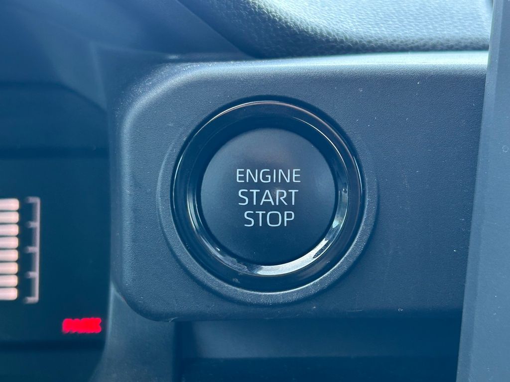 Used 2025 Toyota Tacoma Truck