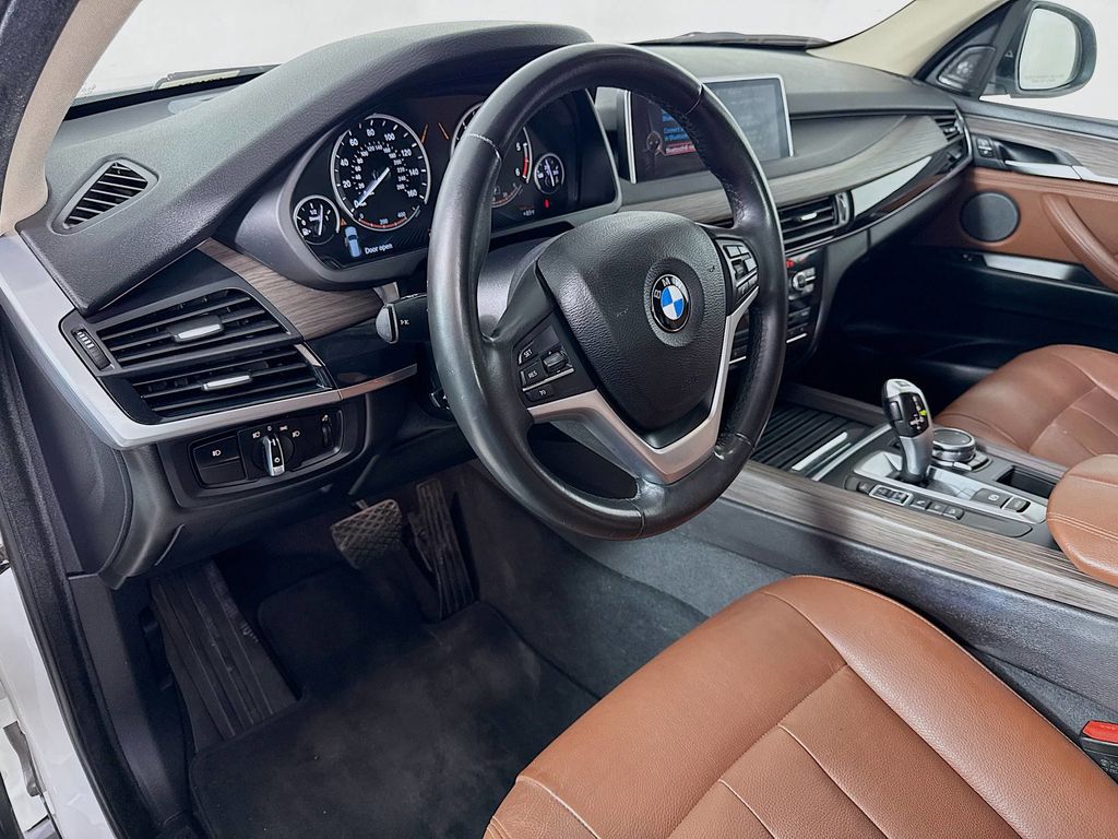 Thumbnail: 2015 BMW X5 - 9