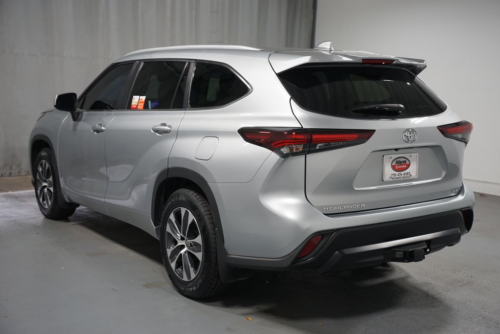 Thumbnail: 2024 Toyota Highlander - 6