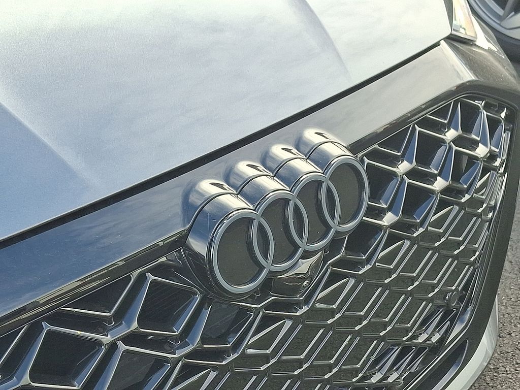 Thumbnail: 2025 Audi RS 3 - 4