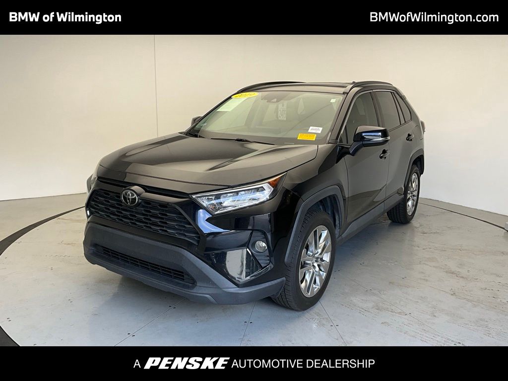 Thumbnail: 2019 Toyota RAV4 - 1