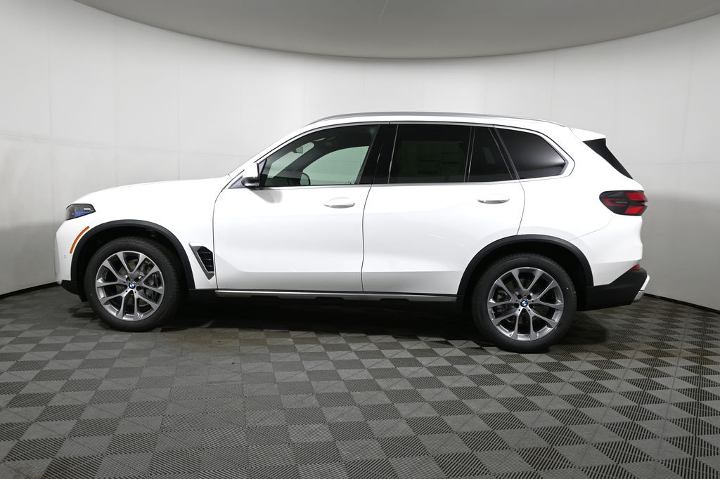 Thumbnail: 2026 BMW X5 - 2