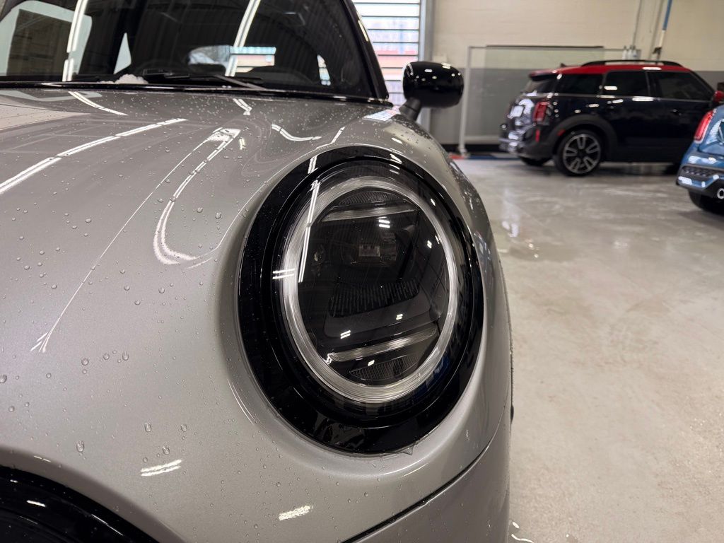 Thumbnail: 2026 MINI Cooper - 9
