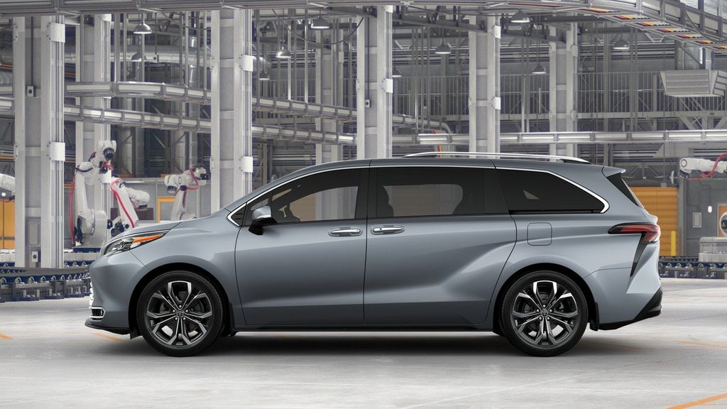 Thumbnail: 2025 Toyota Sienna - 4