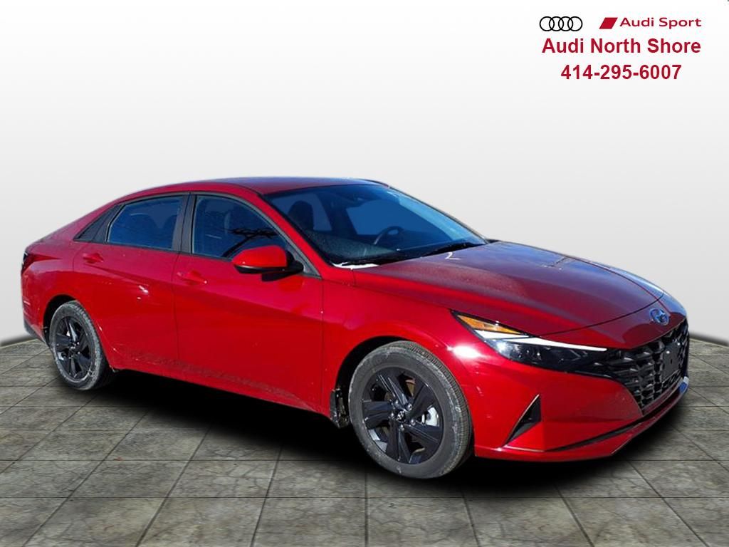 2022 Hyundai Elantra SEL FWD