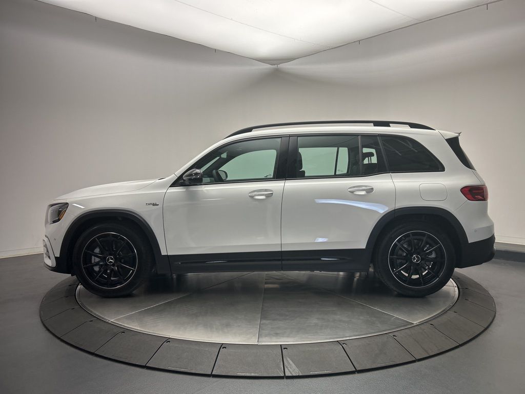 Thumbnail: 2026 Mercedes-Benz GLB - 4