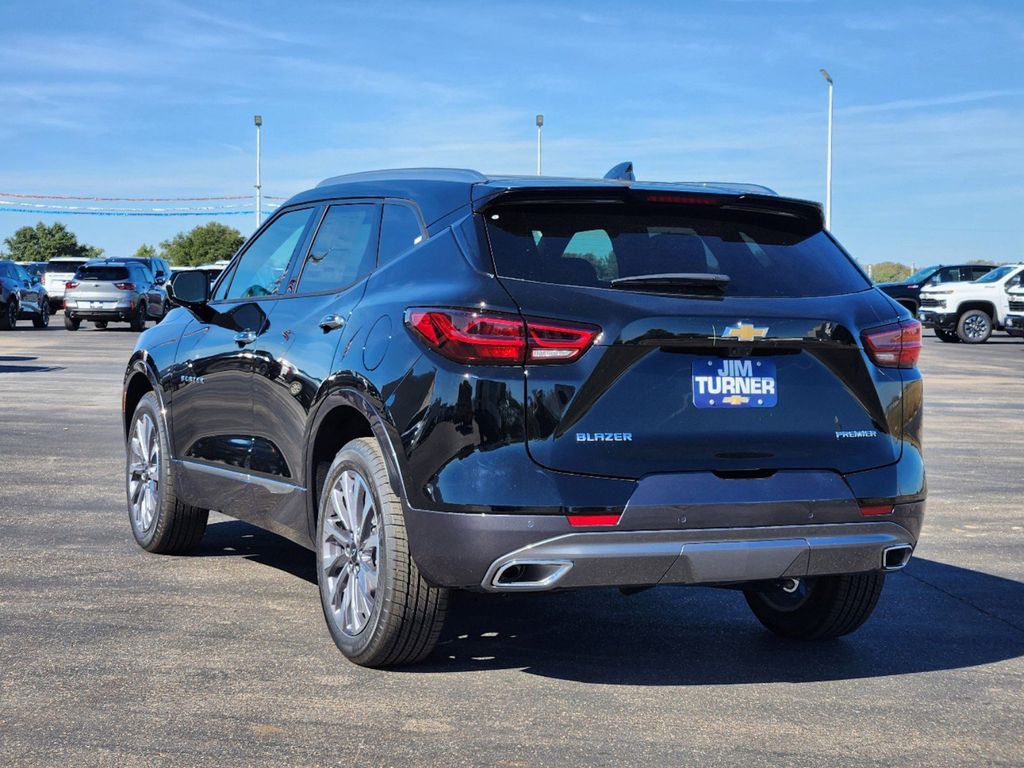 2025 Chevrolet Blazer Premier 4