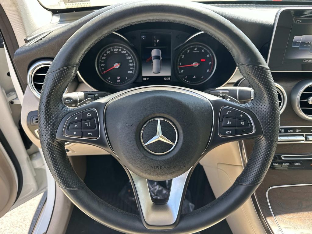 Thumbnail: 2019 Mercedes-Benz GLC - 25